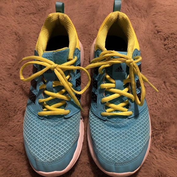Adidas Runners - Picture 2 of 4